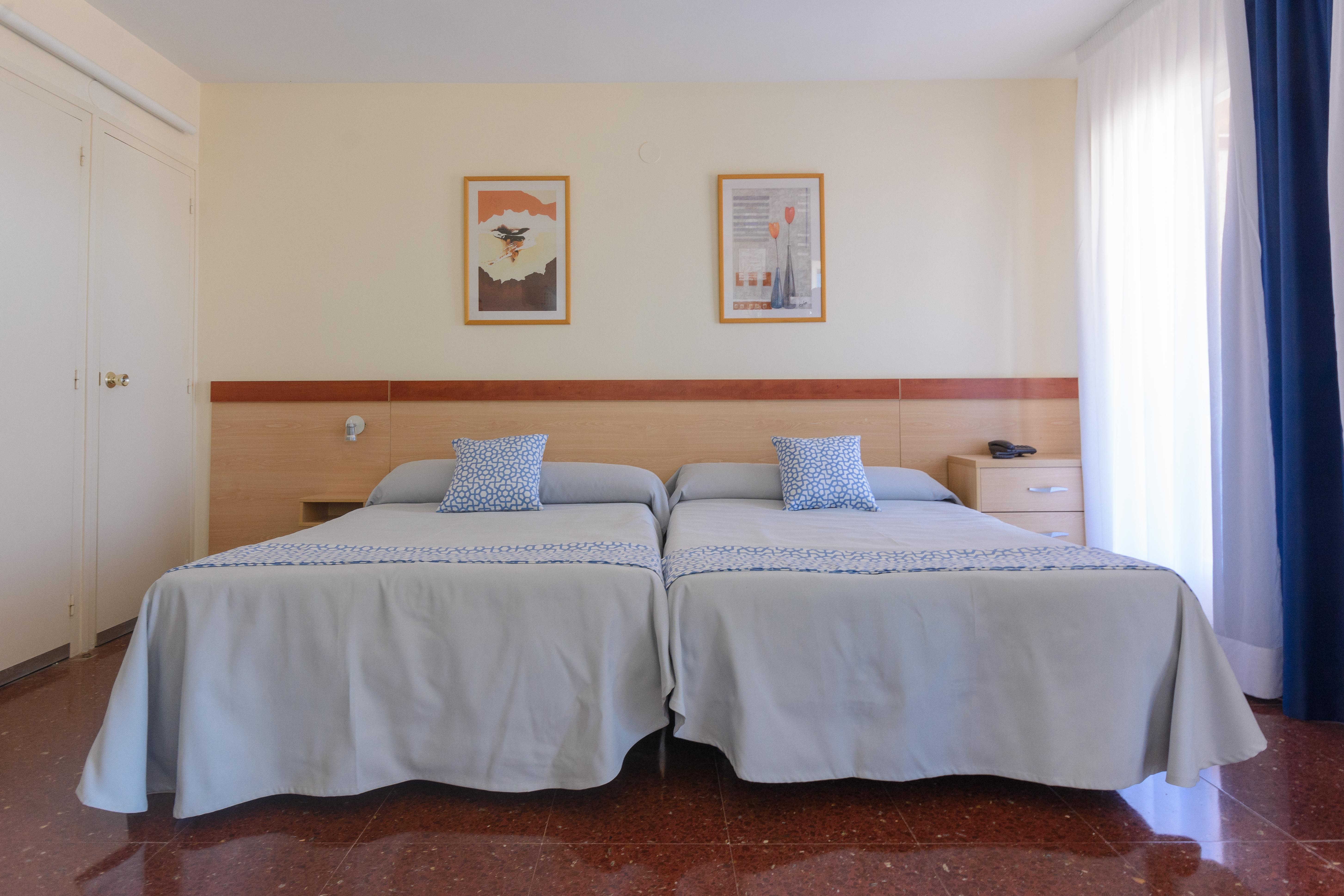 Apartaments Albatros Family سالو المظهر الخارجي الصورة