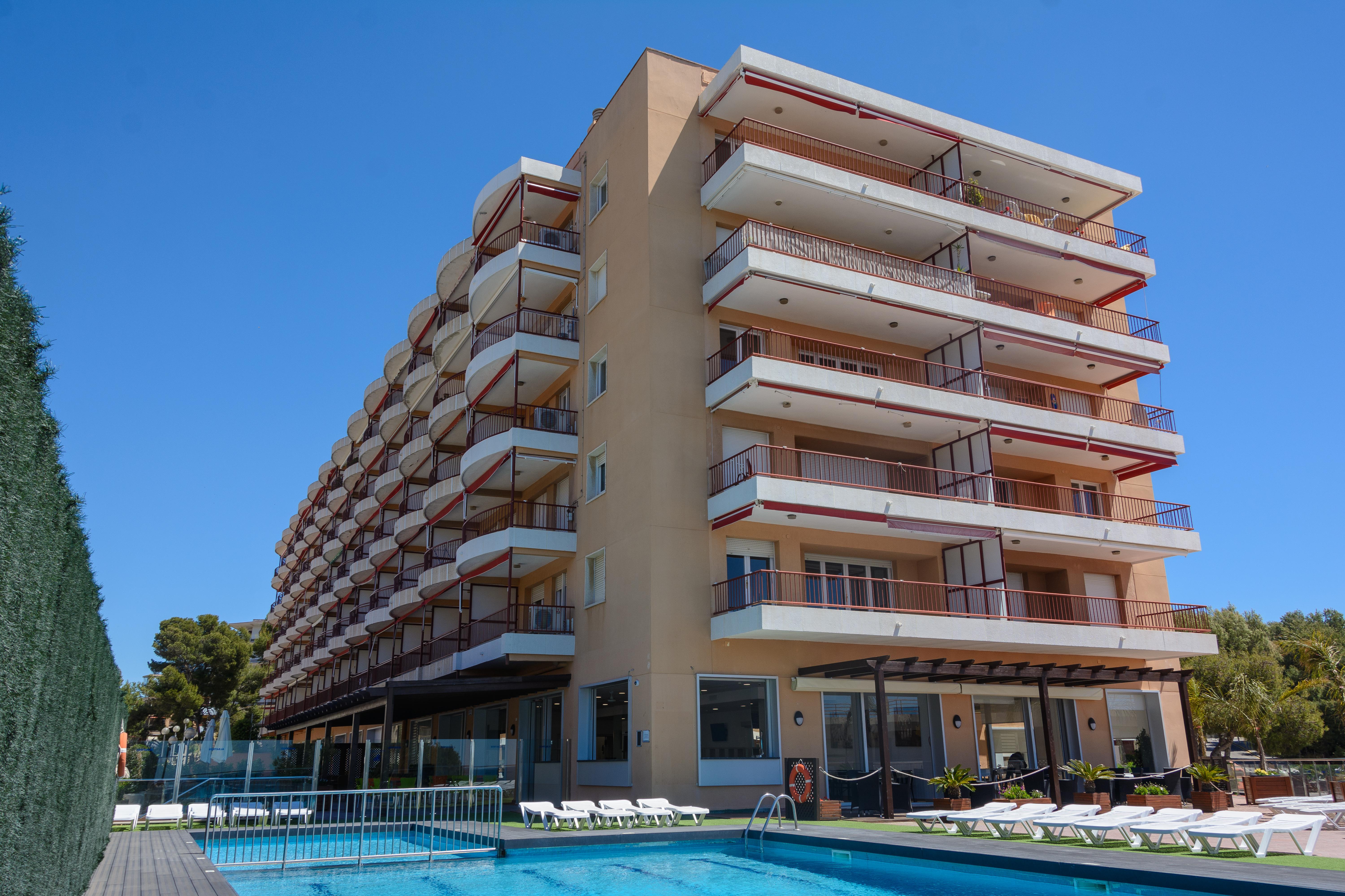 Apartaments Albatros Family سالو المظهر الخارجي الصورة