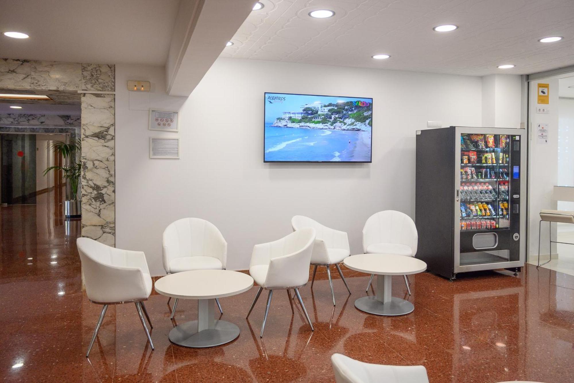 Apartaments Albatros Family سالو المظهر الخارجي الصورة
