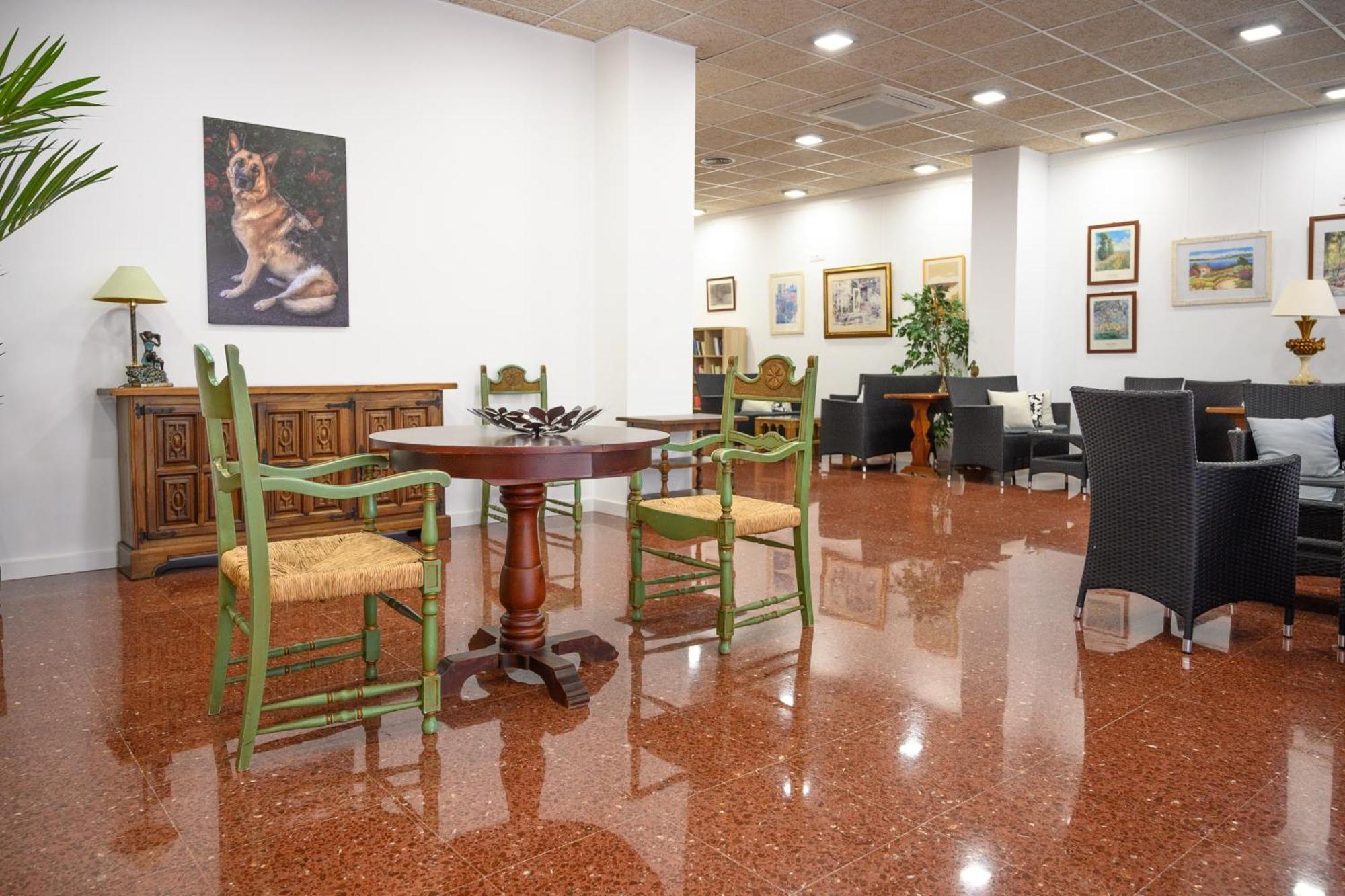 Apartaments Albatros Family سالو المظهر الخارجي الصورة