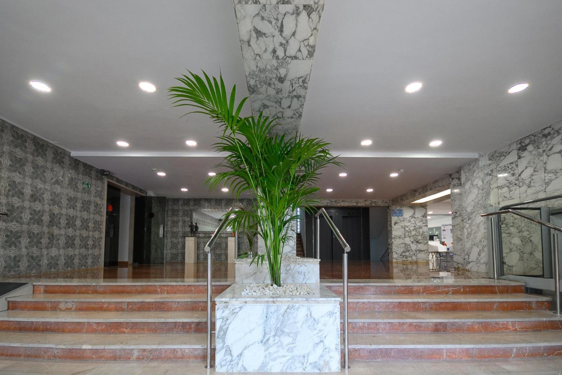 Apartaments Albatros Family سالو المظهر الخارجي الصورة
