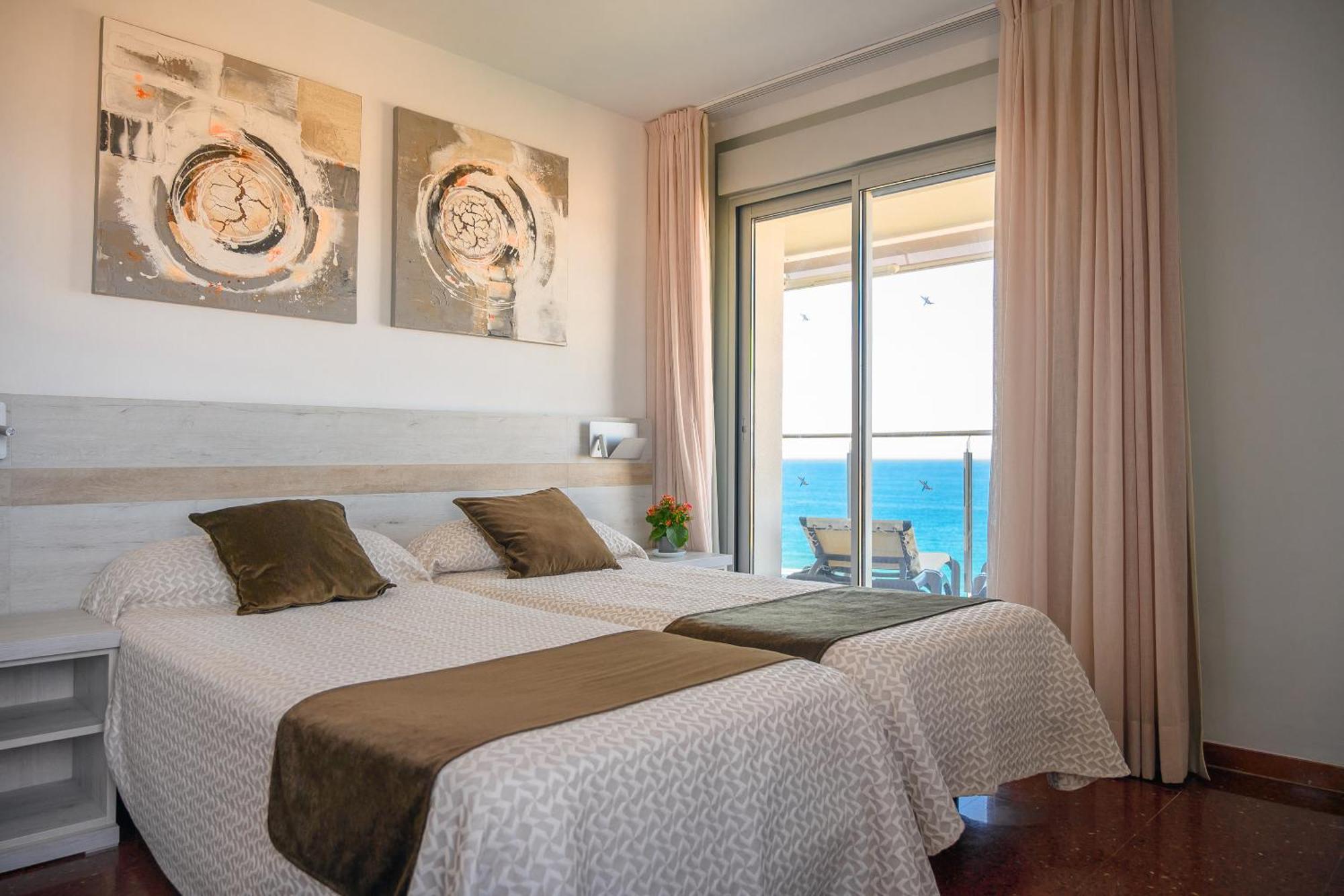 Apartaments Albatros Family سالو المظهر الخارجي الصورة