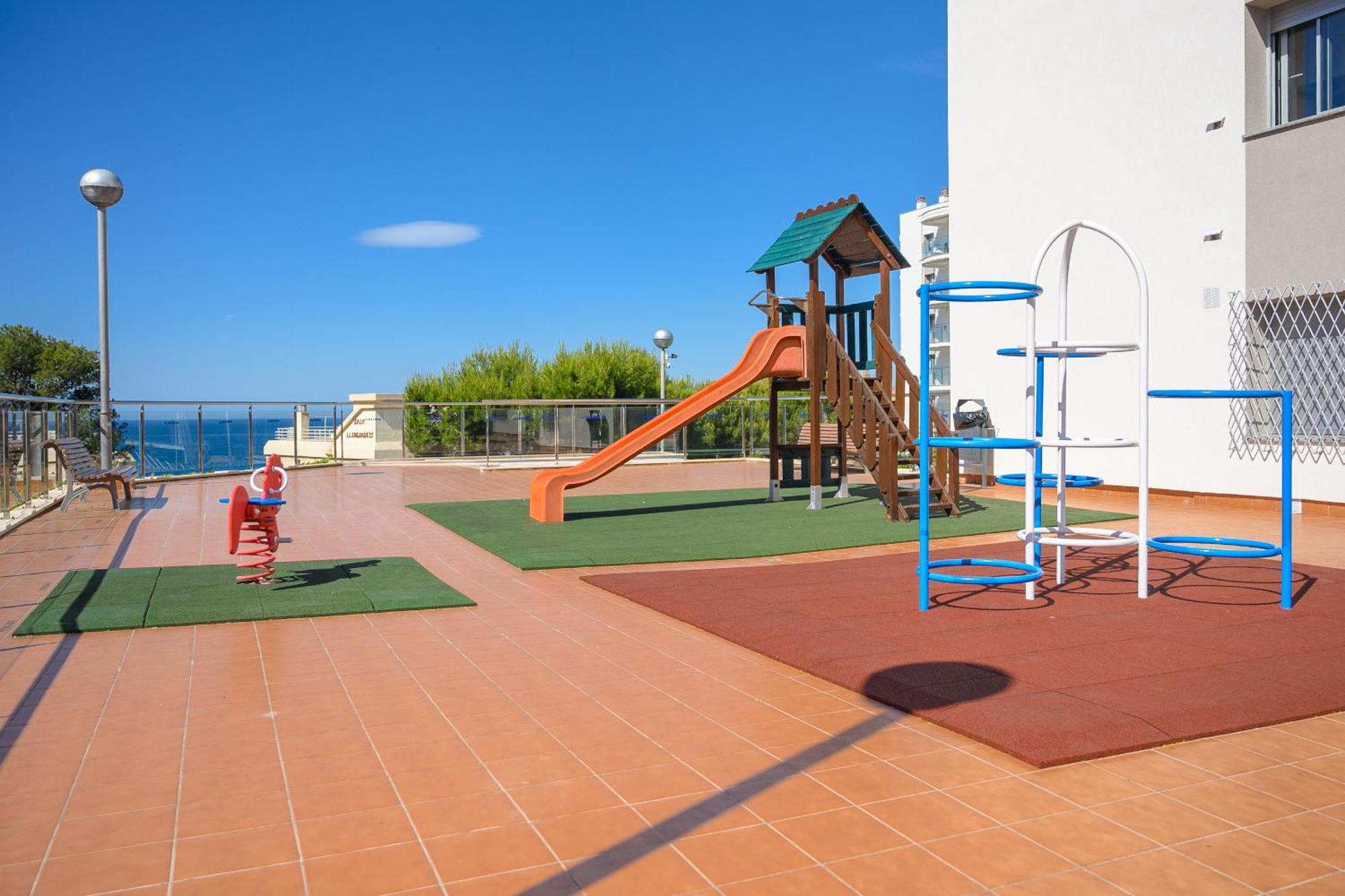 Apartaments Albatros Family سالو المظهر الخارجي الصورة